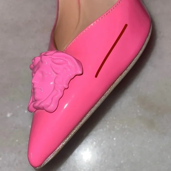 New Versace Pink Palazzo Medusa Patent Leather Pointed Toe Pump in Pink - Picture 16 of 17